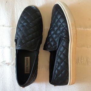 Steve Madden Women’s Ecentrcq Slip-on